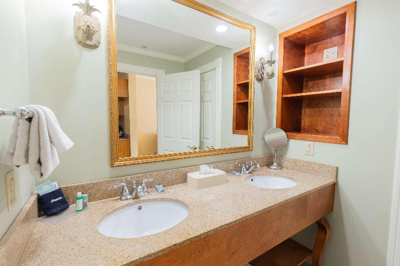 Best Western White House Inn image