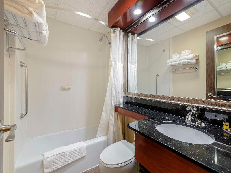 Best Western Plus Augusta Civic Center Inn image