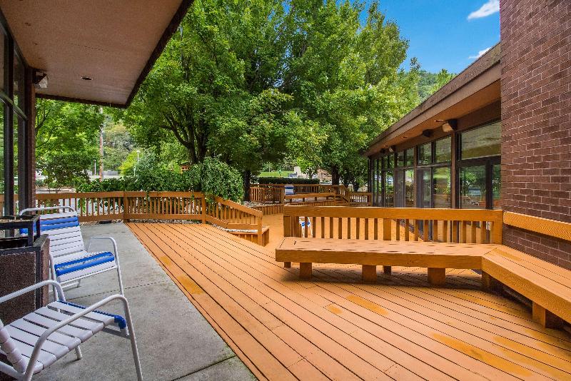 Best Western Braddock Inn image