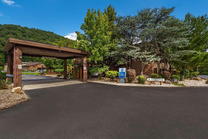 Best Western Braddock Inn image