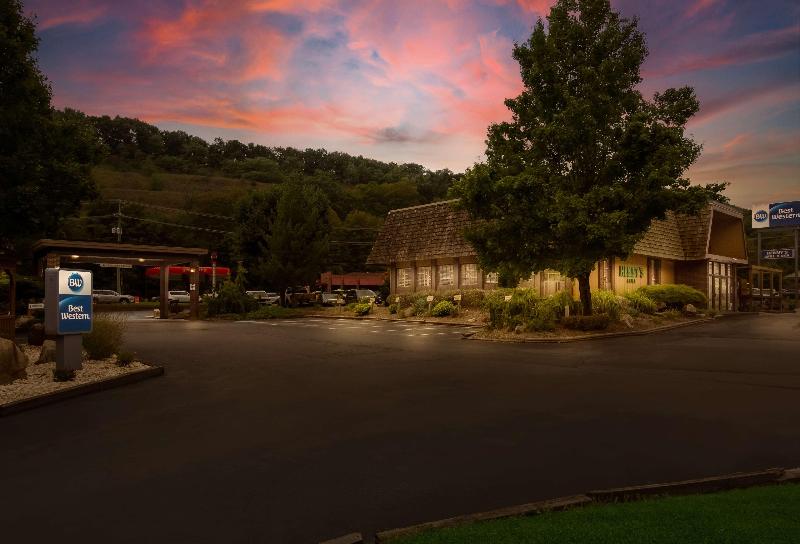 Best Western Braddock Inn image