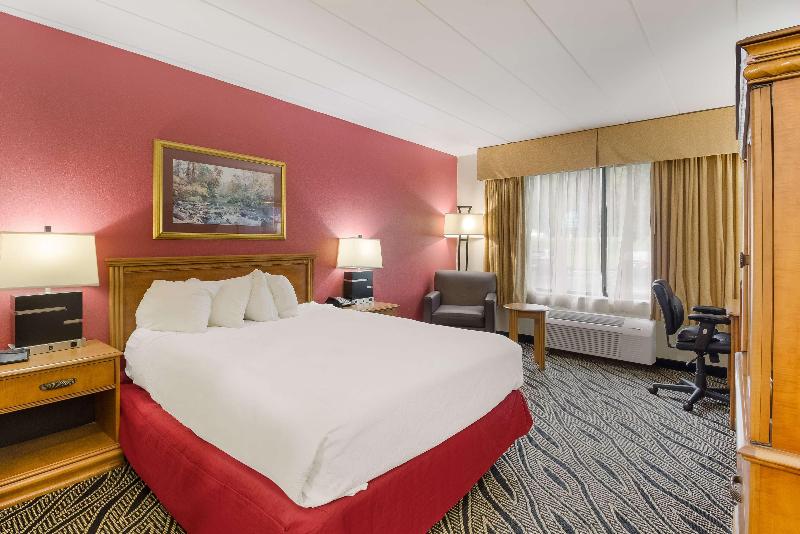 Best Western Braddock Inn image