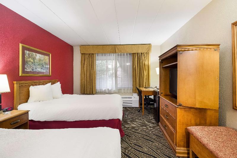 Best Western Braddock Inn image