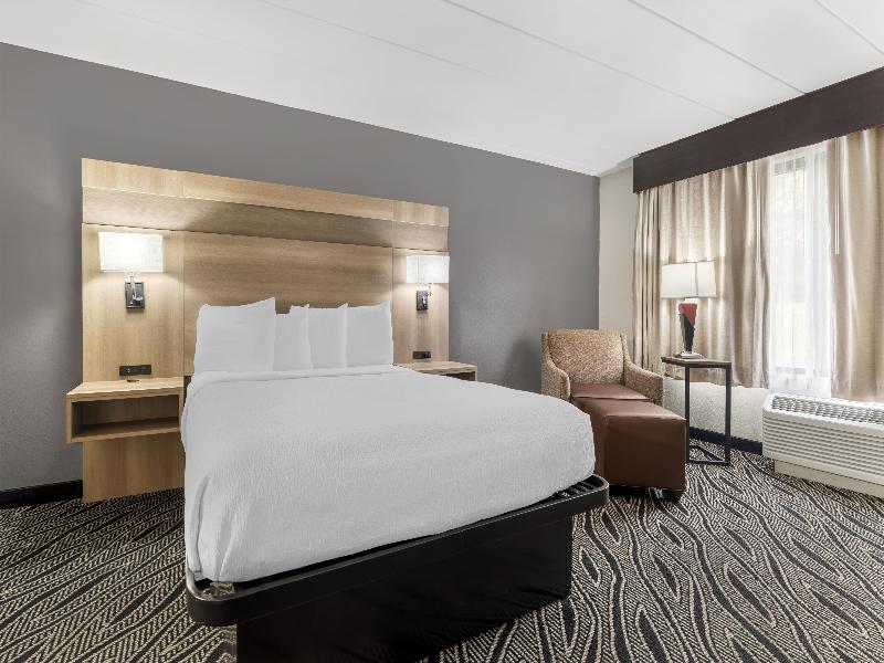 Best Western Braddock Inn image