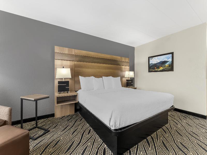 Best Western Braddock Inn image