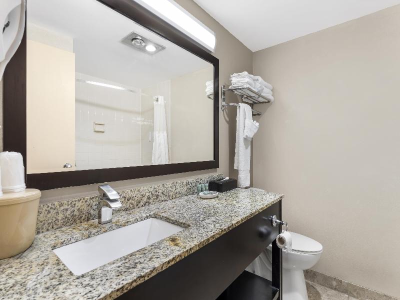 Best Western Braddock Inn image