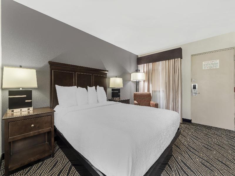 Best Western Braddock Inn image