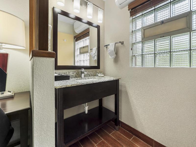 Best Western Braddock Inn image