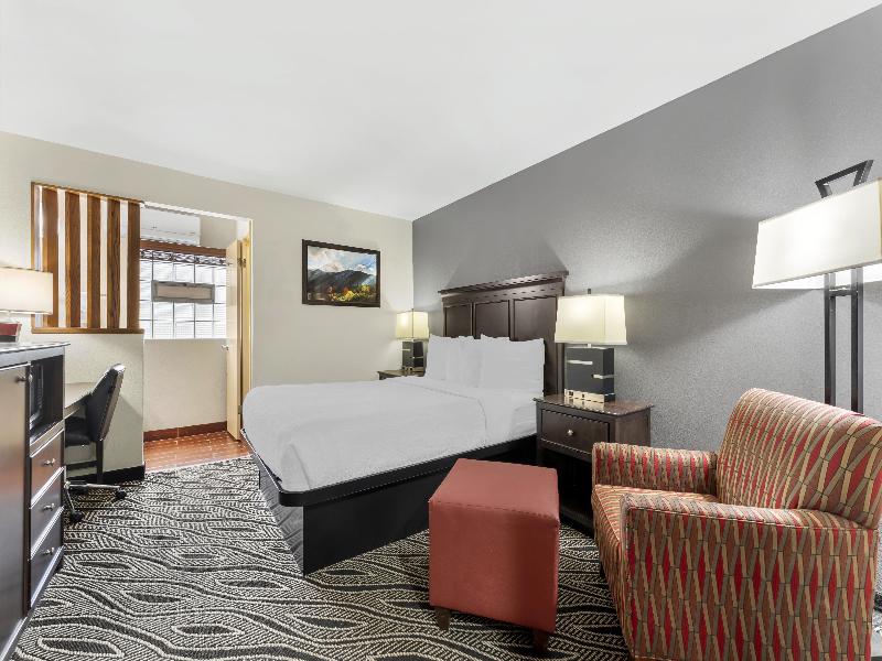 Best Western Braddock Inn image