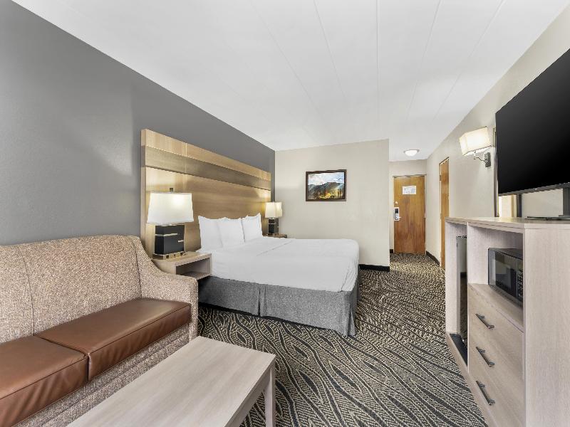 Best Western Braddock Inn image