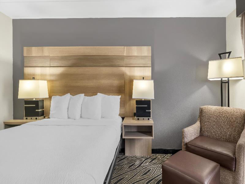 Best Western Braddock Inn image