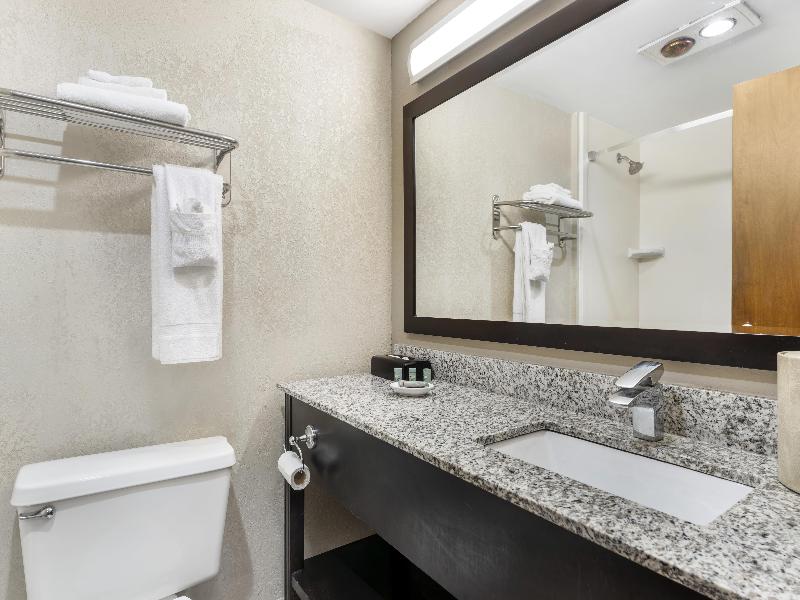 Best Western Braddock Inn image