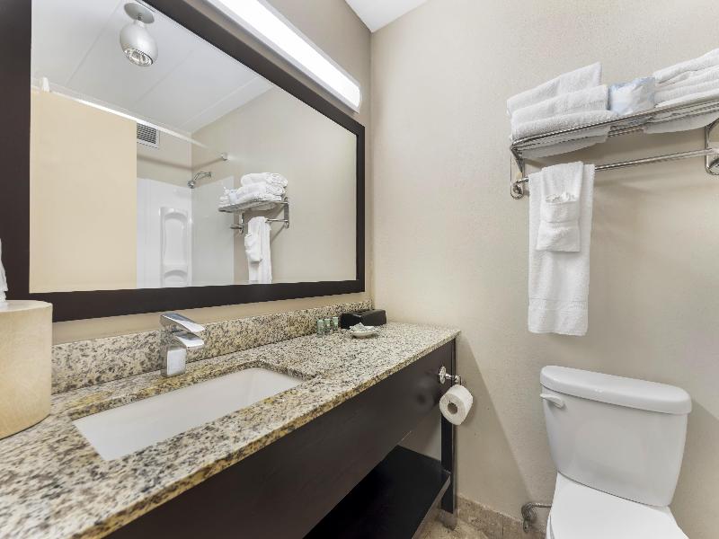 Best Western Braddock Inn image