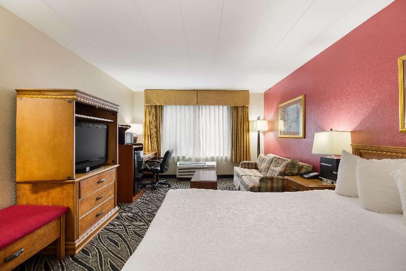 Best Western Braddock Inn image