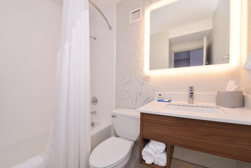 Holiday Inn Express Towson Baltimore N By IHG image