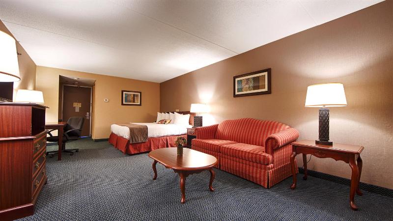 Best Western Plus Chelmsford Inn image