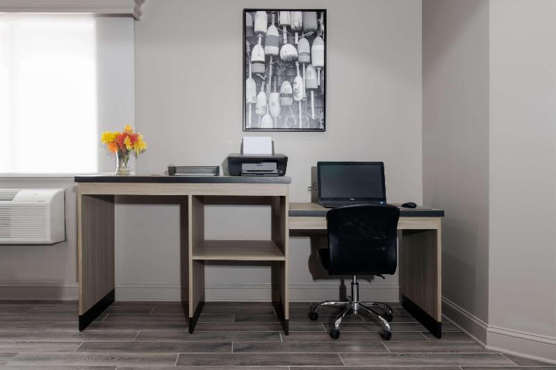 Best Western Dartmouth-New Bedford image