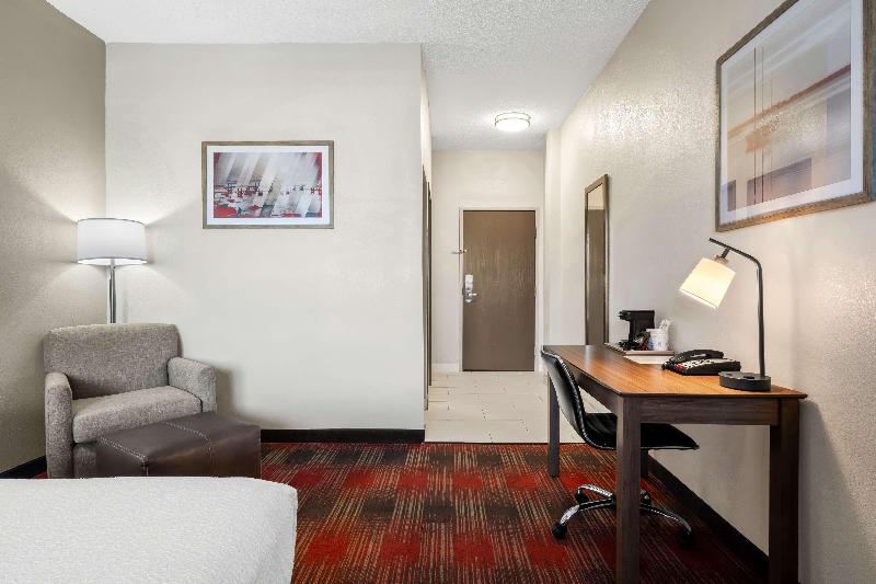 Best Western Dartmouth-New Bedford image