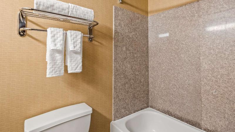 Best Western Dartmouth-New Bedford image