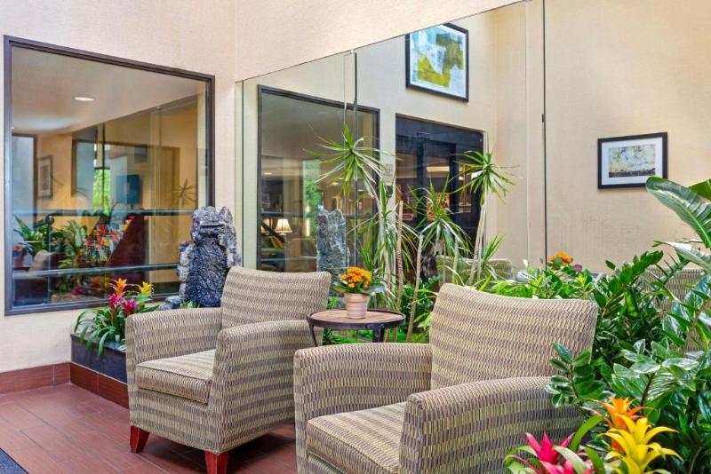 Best Western Rockland image