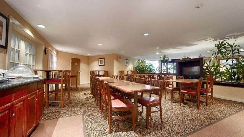 Best Western Rockland image