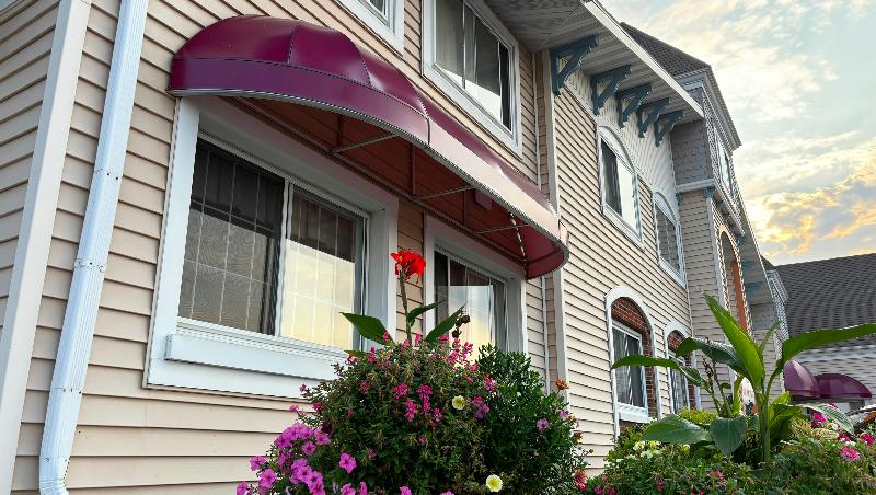 Magnuson Grand Pioneer Inn and Suites image