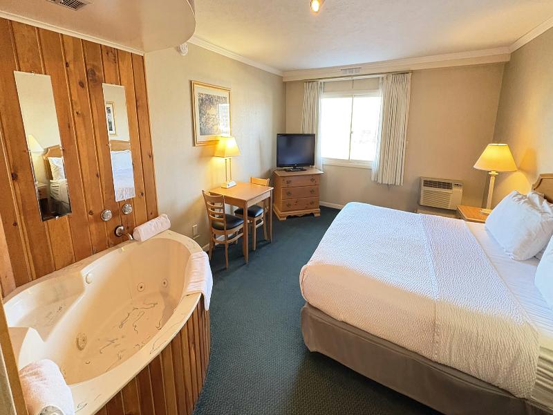 Magnuson Grand Pioneer Inn and Suites image