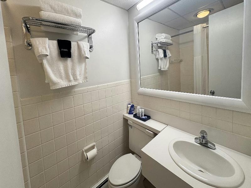 Magnuson Grand Pioneer Inn and Suites image