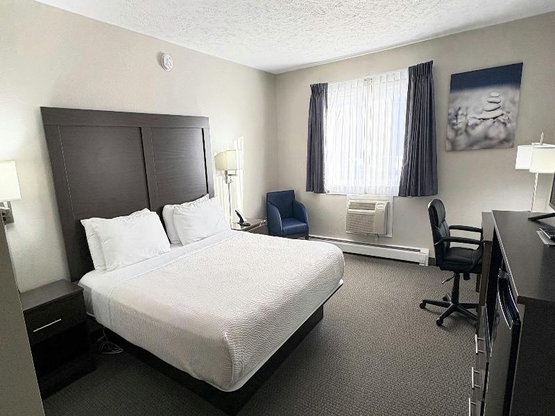 Magnuson Grand Pioneer Inn and Suites — general view
