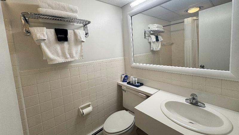 Magnuson Grand Pioneer Inn and Suites image