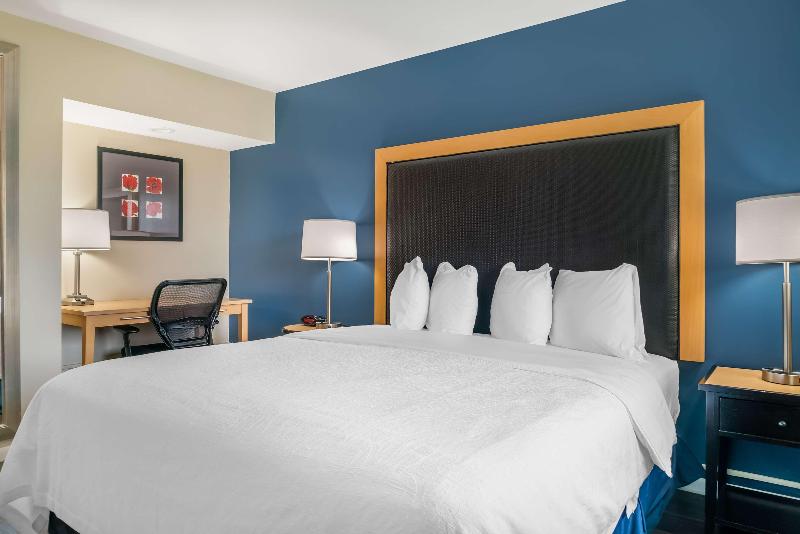 Best Western River Terrace image