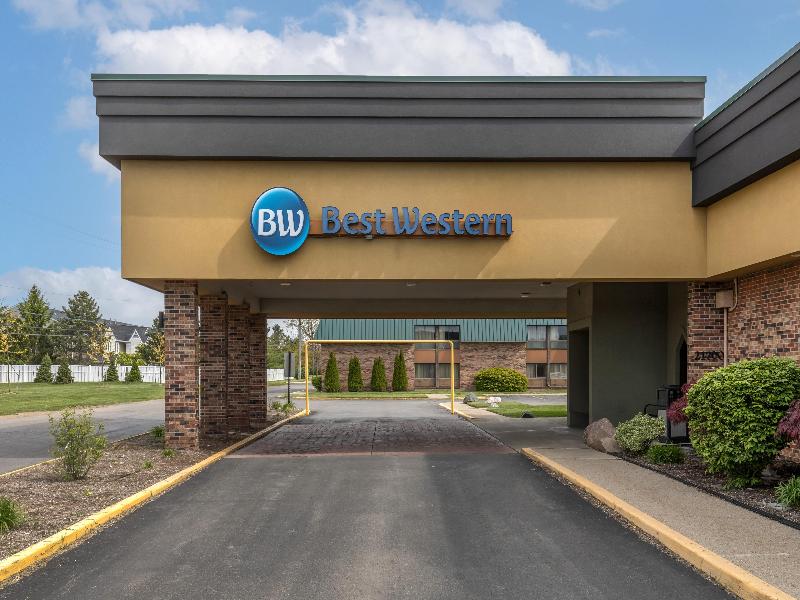 Best Western Woodhaven Inn image