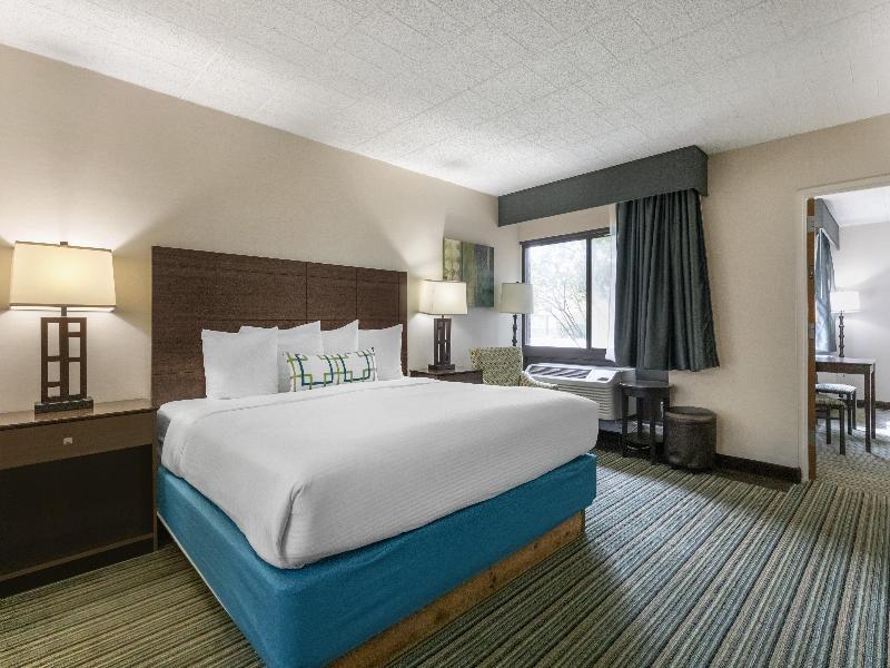 Best Western Woodhaven Inn image