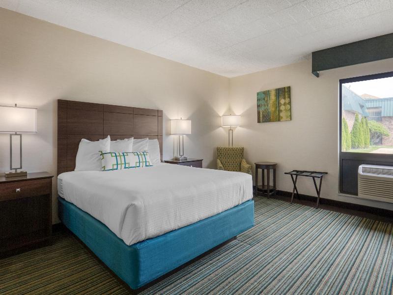 Best Western Woodhaven Inn image