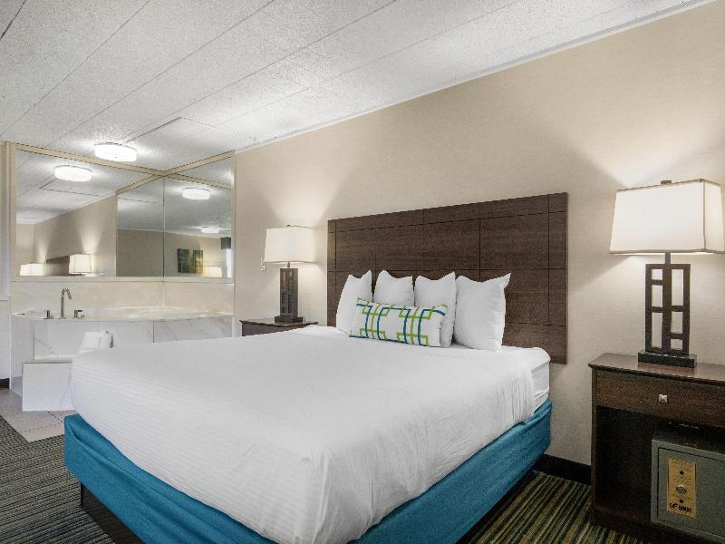 Best Western Woodhaven Inn image