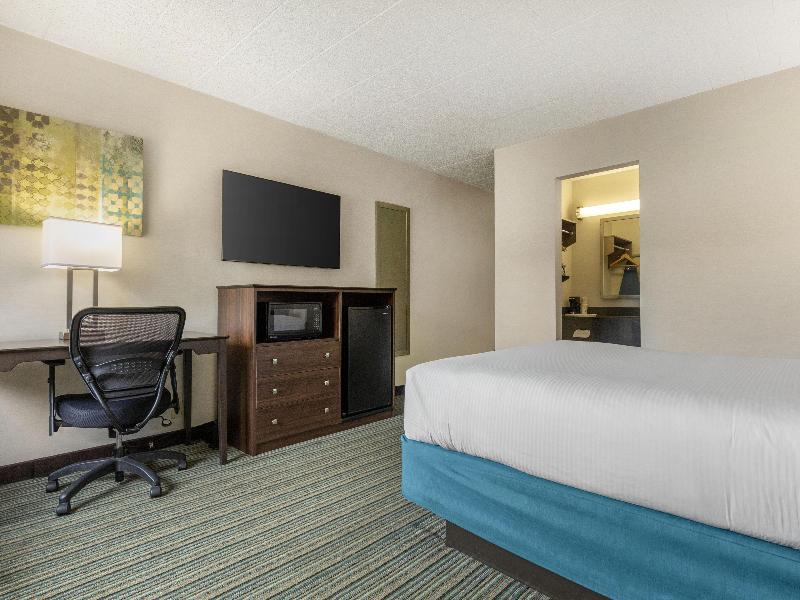 Best Western Woodhaven Inn image