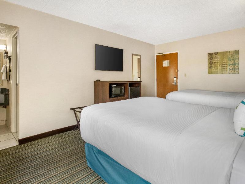 Best Western Woodhaven Inn image
