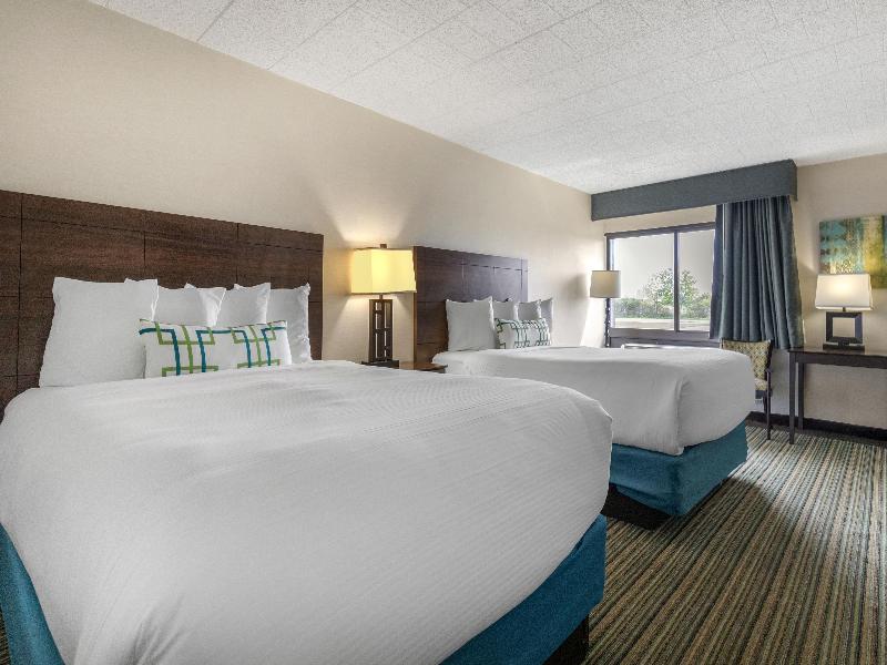 Best Western Woodhaven Inn image