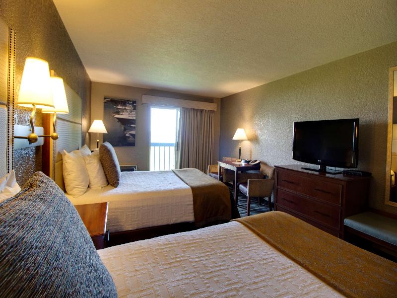 Best Western Harbour Pointe Lakefront image