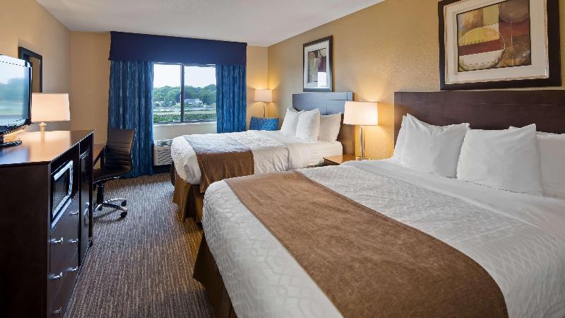 Best Western Port Huron Blue Water Bridge image
