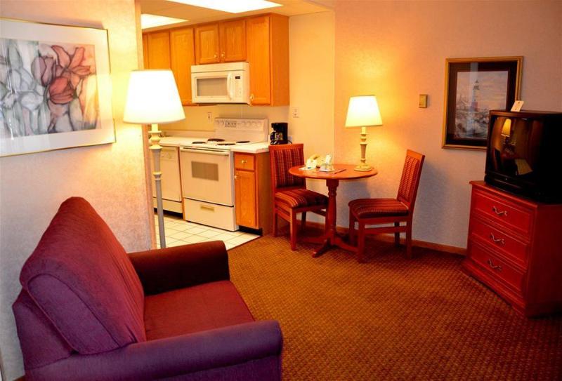 Centerstone Plaza Hotel Soldiers Field Mayo Clinic image