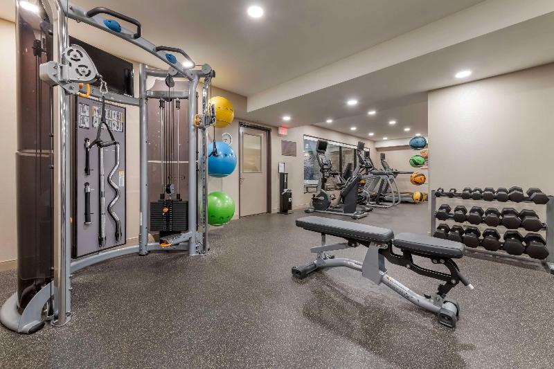 Best Western Plus Superior Inn image 9