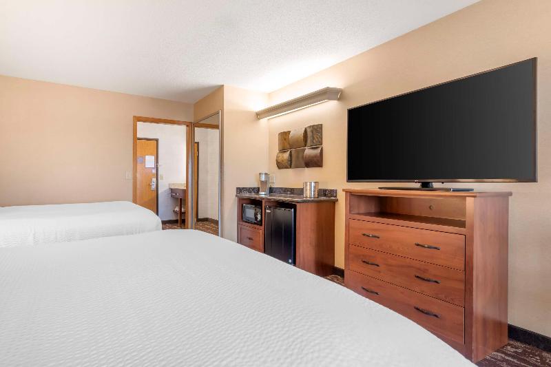 Best Western Plus Superior Inn image