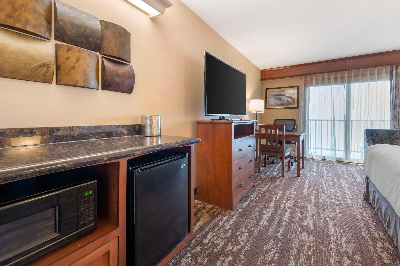 Best Western Plus Superior Inn image