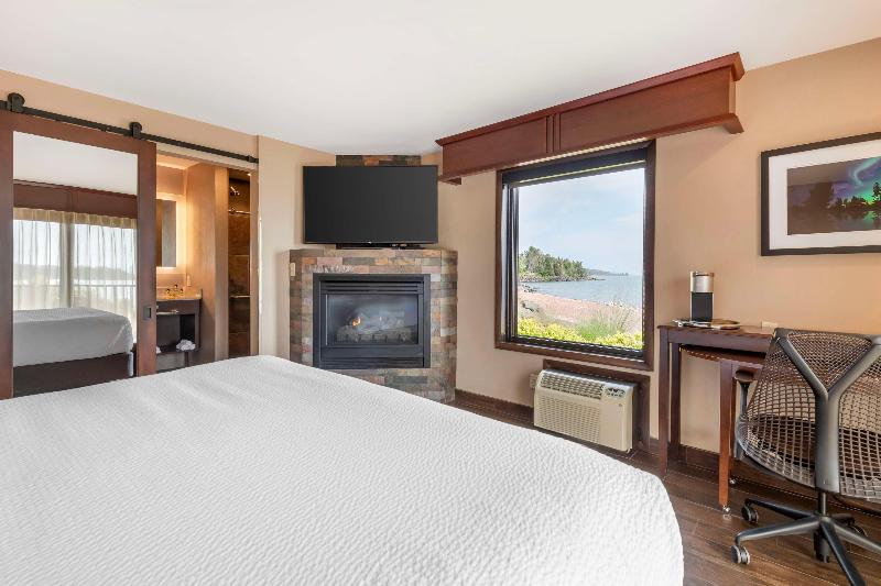 Best Western Plus Superior Inn image