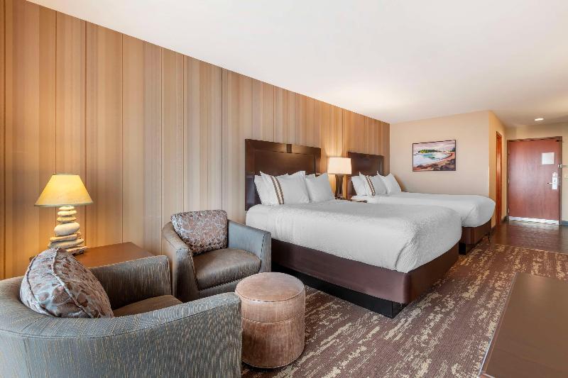 Best Western Plus Superior Inn image