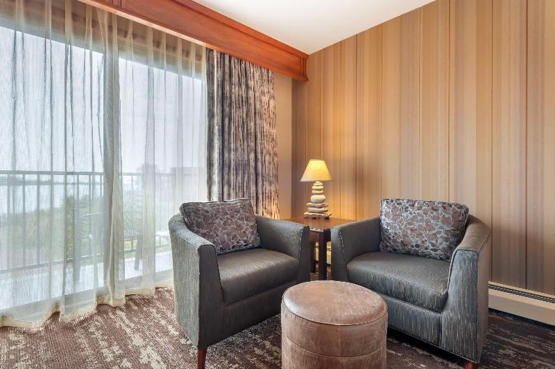 Best Western Plus Superior Inn image