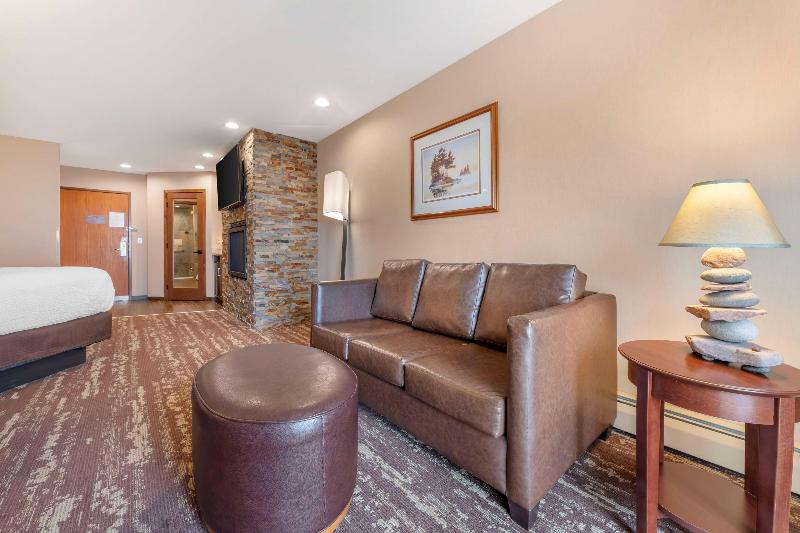 Best Western Plus Superior Inn image