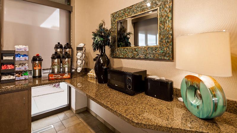 Best Western Plus Kelly Inn image