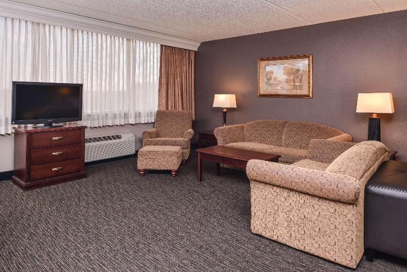 Best Western Plus Kelly Inn image